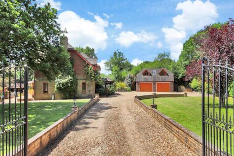Entrance Driveway