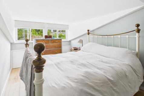 CAM02545G0-PR0475-STILL028