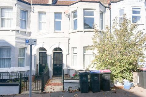 1 Bedroom Flat in SS0 7QX