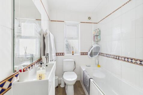 CAM02854G0-PR0403...