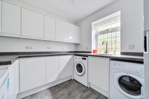 1305490-5-6849702...