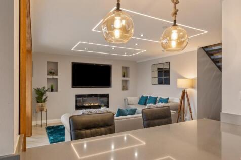 4 Bevlin Hall Saundersfoot -   Final Edits_-18.jpg