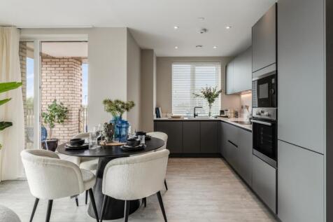 Fusion, show apartment, kitchen /