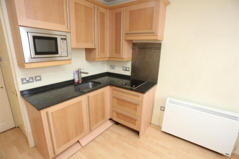 7, 51 Brunswick Place kitch1.JPG