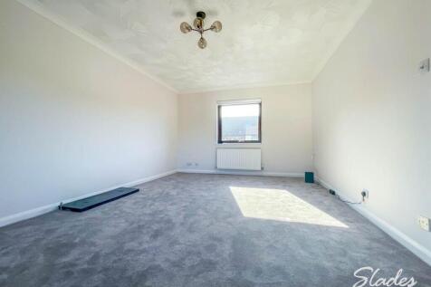 8 The Courtyard loun