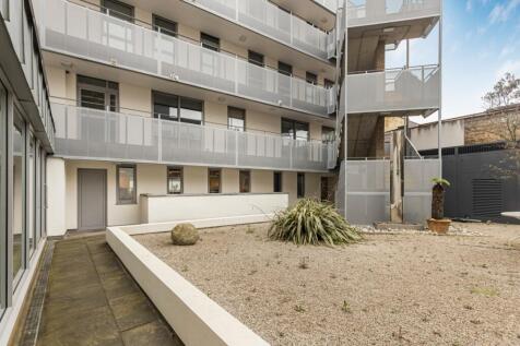 2 bed, 2 bath Flat in birmingham - Photo 12