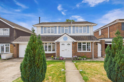 CAM01354G0-PR0559-STILL002