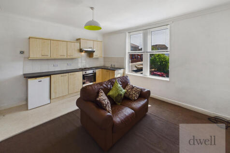 ***Available Now - 1 Bedroom 1 Bathroom Apartment*** Dwell are delighted to present to the market this spacious one bedroom first floor apartment, situated on the popular Armley Ridge Road. Offering b