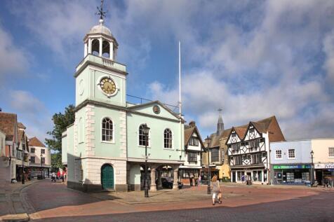Applegate Park Sittingbourne location church and high street
