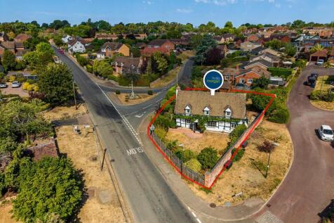 The Old Cottage, High Street Twyning, Tewkesbury,