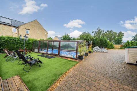 Potterspury House, Potterspury