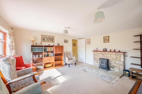 Lounge fireplace.jpg