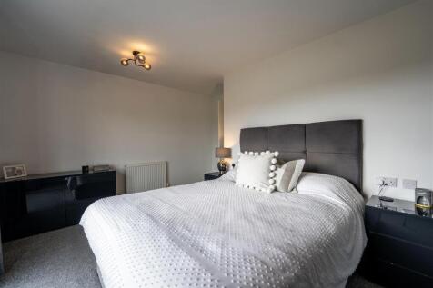 Main Bedroom 1.jpg