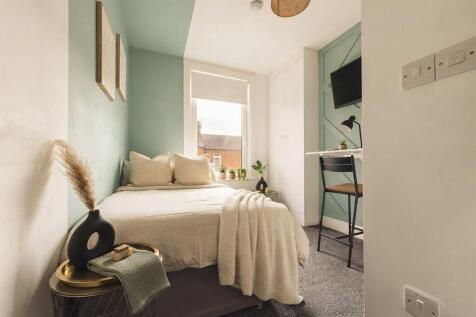 1 Bedroom House in DL3 6NX