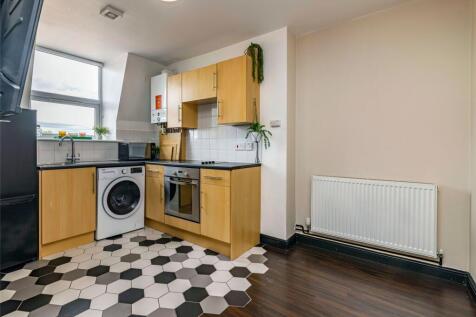 Kitchen / Living Room