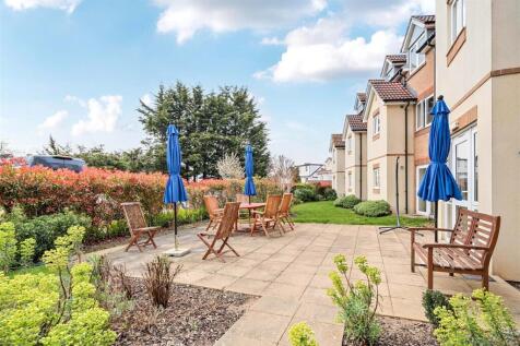 Outdoor Owners Patio.jpg