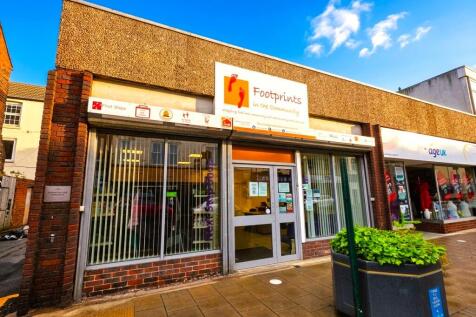 Shop to rent in redcar