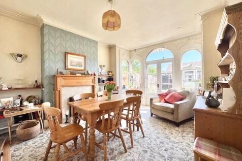 Living / dining room