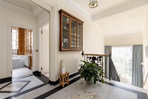 6 bed, 4 bath Detached in Edinburgh - Photo 19