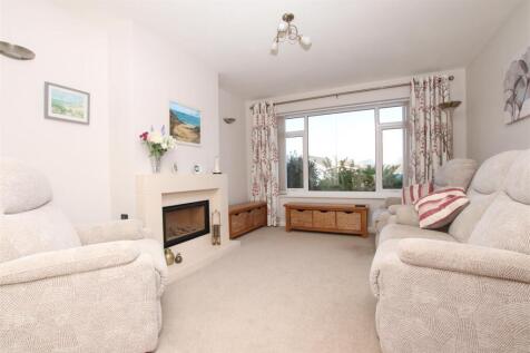 Living Room.JPG
