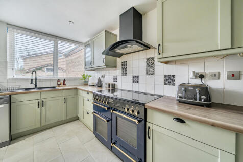 1387398-1-6931a93...