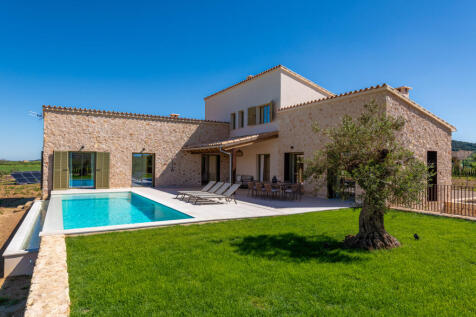 View of the pool terrace