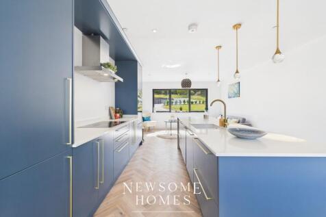 Kitchen/ Dining Room