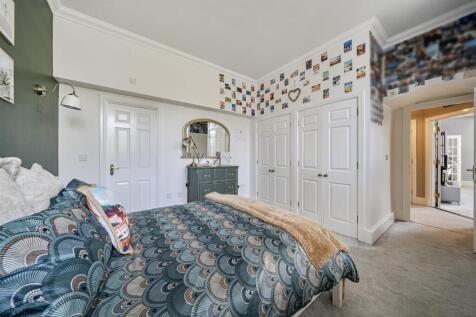 Main Bedroom...jpg