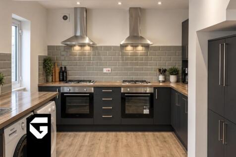6 Bedroom House in BS7 9YW