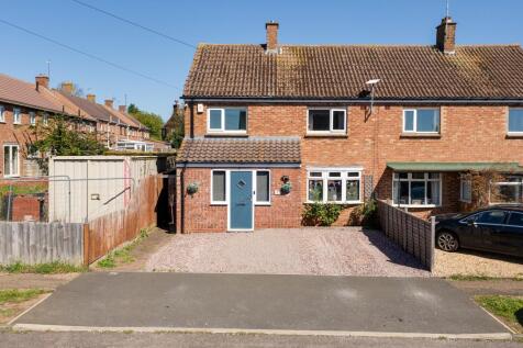 1 Church Road, Pytchley-2.jpg