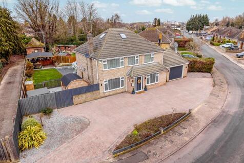 1 Sherwood Drive (Spalding)-1.jpg