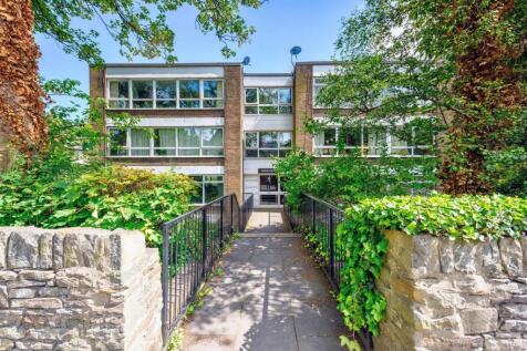 6EdenCourt(Exterior)(2of6).jpg