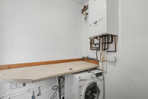 Utility Room_2.jpeg