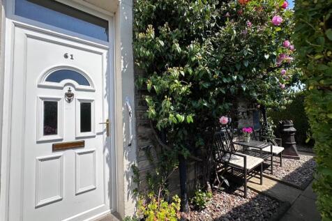 ENTRANCE DOOR