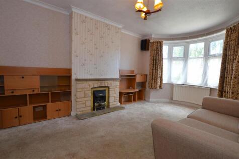 139 Lyndhurst Avenue living room.JPG