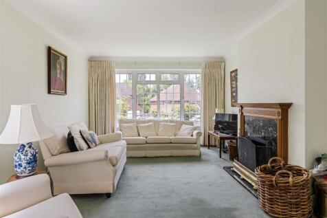 5 Warden Court-28.jpg