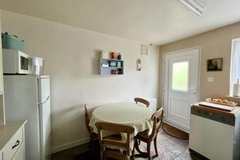 Lylach Cottage,  Balmaclellan - Williamson and Hen