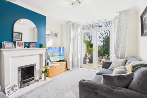 cam05459g0pr0102still015