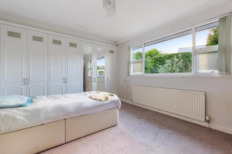 A24 - Southway Headland Road, Torquay - 251203.jpg