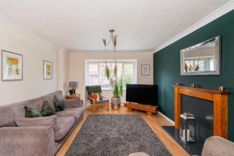 3P3MEG - Living Room B.jpg