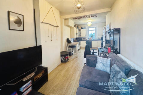 1 Bedroom Flat in OL12 9QZ