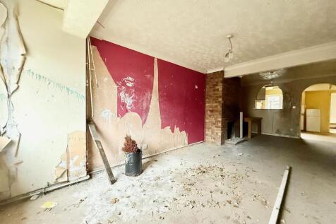 Open Plan Lounge/Dining Room