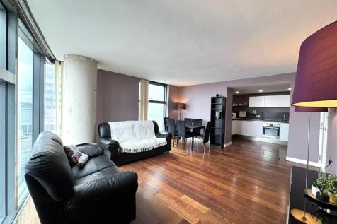 1204 West Tower - Living Area