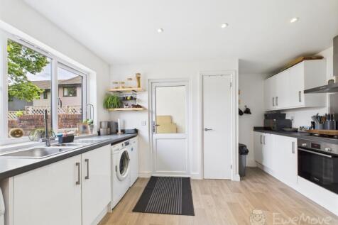 CAM03624G0-PR0147-STILL014