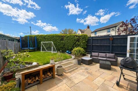 Woodend Lane - Garden.jpeg