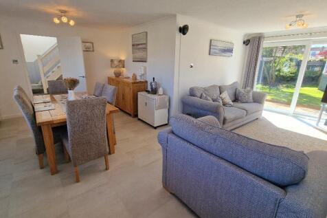 Sitting Room to Dining Room
