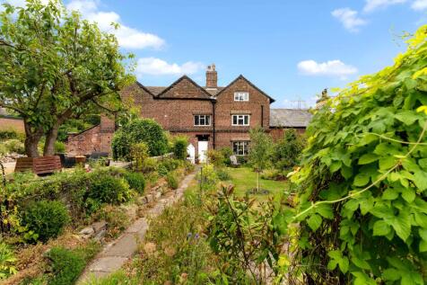 4 MARPLE OLD ROAD-60.jpg