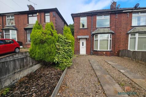 3 Bedroom Semi-Detached in OL12 0SJ