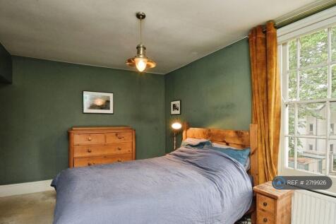 Bedroom 1 (Master Bedroom)