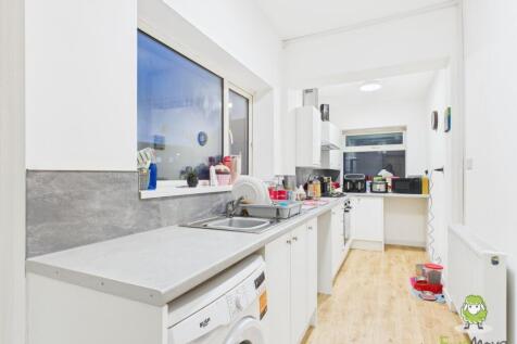 Kitchen - Charlotte Thomasson Ewemove Whitchuch an